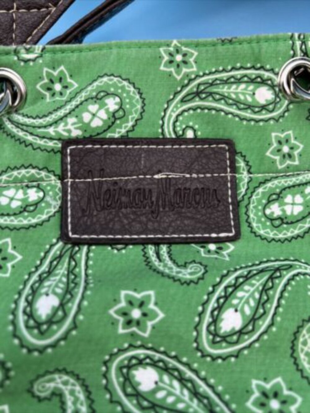 NEIMAN MARCUS GREEN PURSE Paisley Swirl Design Print Large Tote Bag W Handles - Picture 2 of 9
